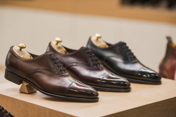 istock Men shoes in a luxury store in Paris. 685565290