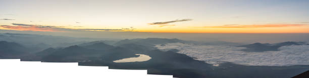istock Sunrise view from summit of Mount Fuji 685572318