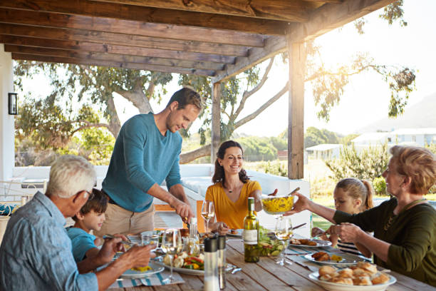 istock Sundays are family lunch days 685577100