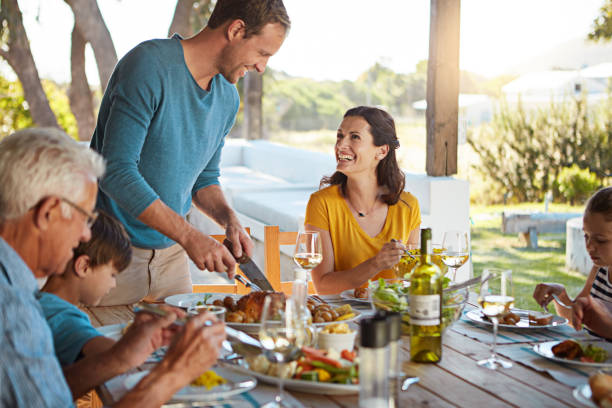 istock Sunday feast for the whole family 685577104