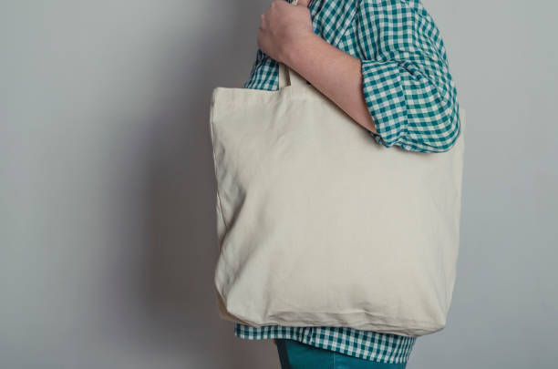 istock Eco shopping cotton tote bag 685632192