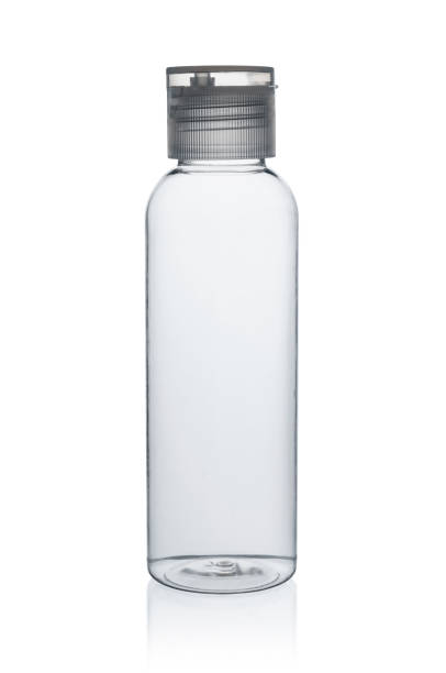 Bottiglia di plastica (con percorso di ritaglio) isolata - foto stock