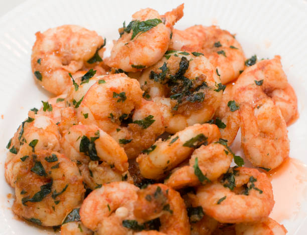 istock Seafood salad with shrimps 685689974