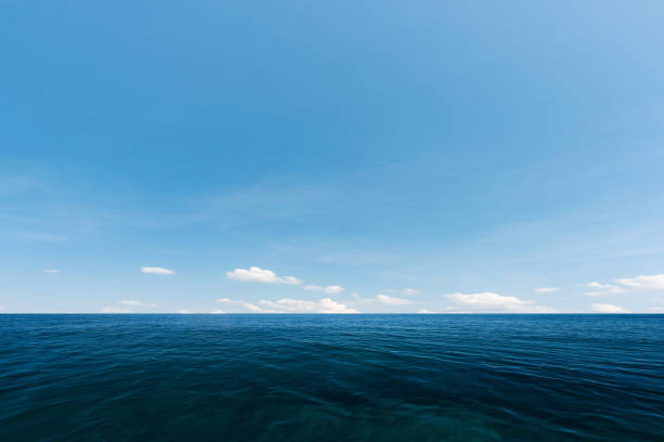 istock Blue sea and perfect sky 685735382