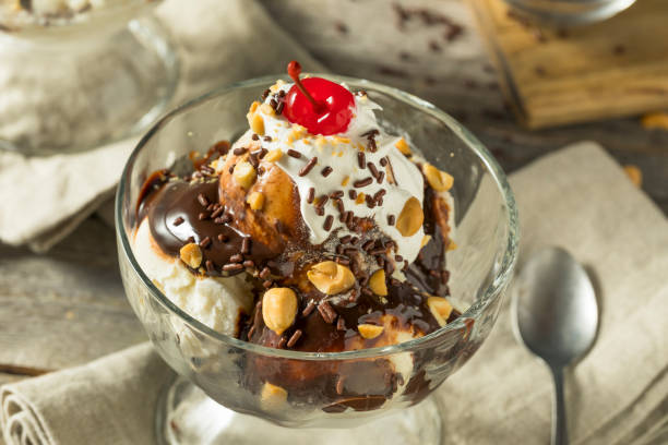 istock Sweet Homemade Ice Cream Sundae 685767842