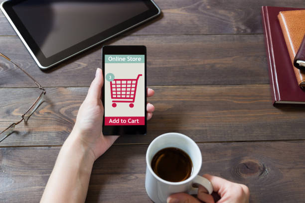 istock Online shopping at the internet store. E-commerce. 685786420