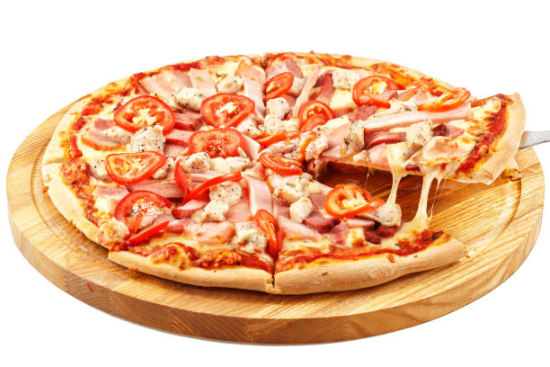 肉ピザ、モッツァレラチーズ、豚肉、牛肉、ベーコン、鶏の胸肉、トマトの盛り合わせ - pizza tuna prepared fish cheese ストックフォトと画像
