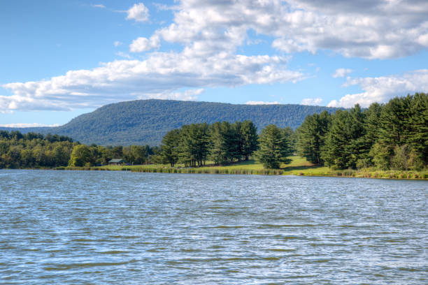 istock Afternoon at Opossum Lake 685808238
