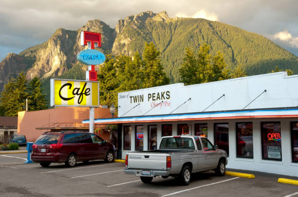 twin peaks cafe - serie televisiva foto e immagini stock