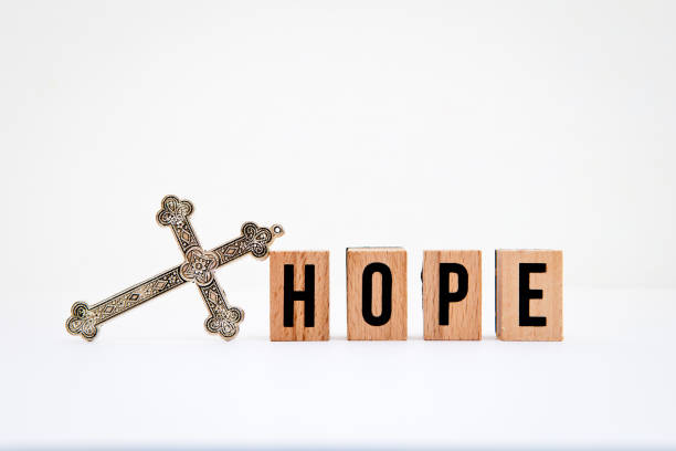 hope - cross cross shape christianity hope imagens e fotografias de stock