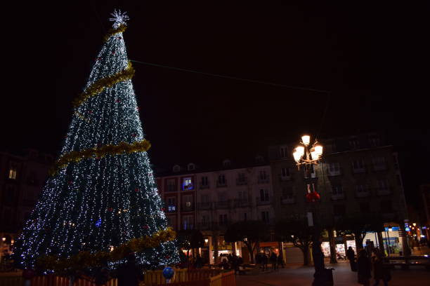 istock Christmas street lights. 685844936