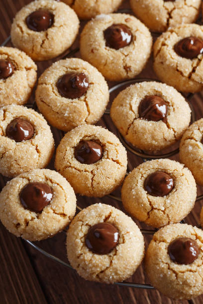 istock Fresh sugar cookies with chocolate 685850278