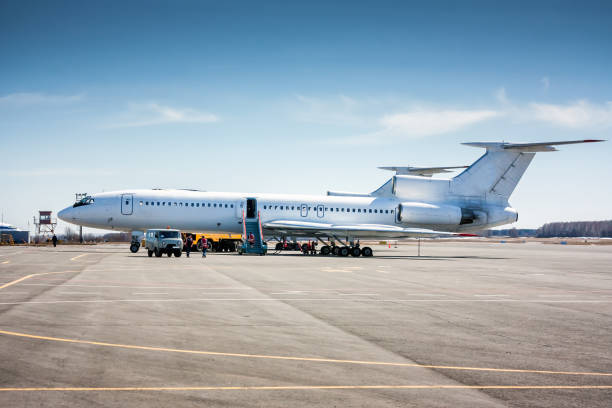istock Preparation of a passenger aircraft for flight 685851916