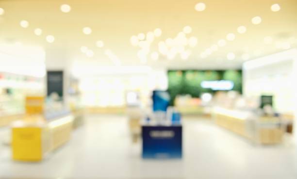 istock Abstract blur of shopping mall 685872714