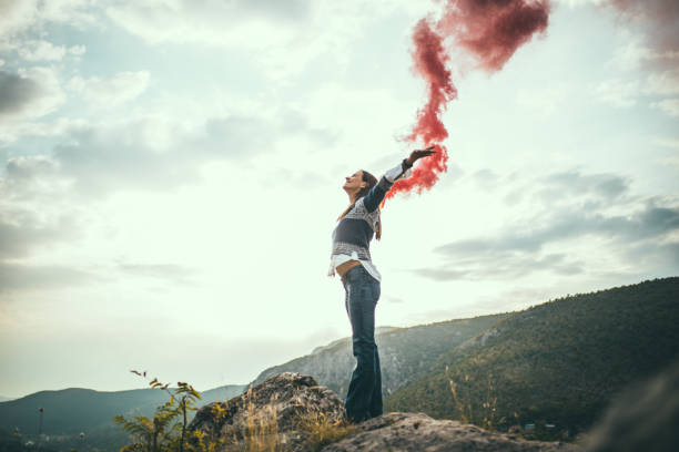 istock A signal for the world 685901532