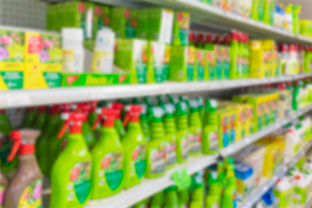 istock Blurred abstract background of shelf in supermarket 685974286