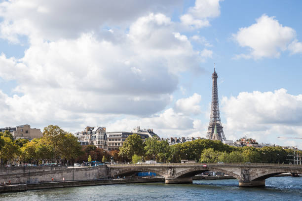 istock Landscapes of Paris:  view of la Seine and Eiffel tower in afternoon sun 686074190