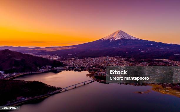 Photo libre de droit de Mont Fuji Au Japon banque d'images et plus d'images libres de droit de Lever du soleil - Lever du soleil, Fuji Yama, Asie