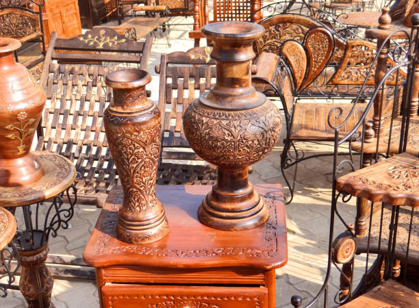 istock Wooden Vase and other decorative items 686160294