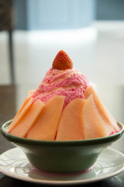 istock bingsu with strawberry and melon 686182210