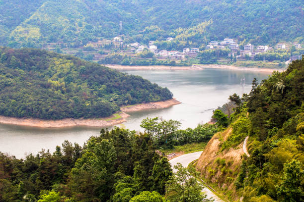 istock Beautiful mountain landscape 686264422