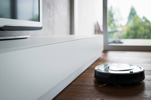 istock Robot Vacuum Cleaner in Smart Home 686392290