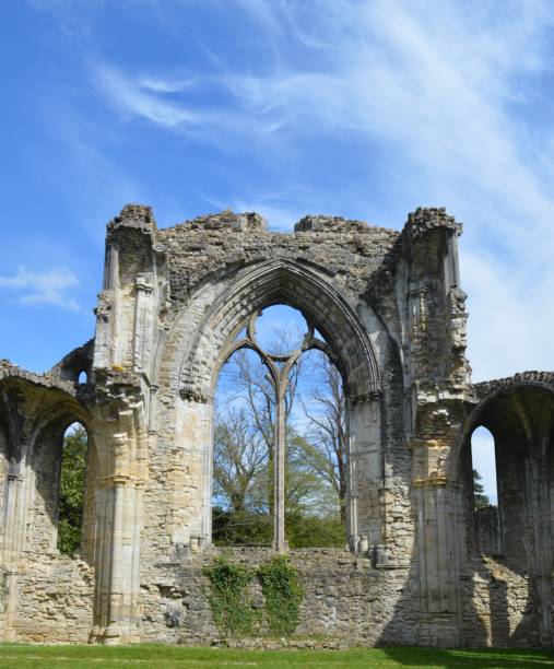 istock Netley Abbey Ruin Hampshire UK England 686403820