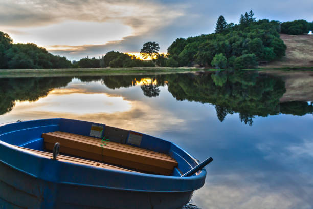 istock Boat on the Shore of a Lake 686410008