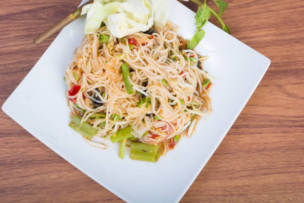 istock green papaya spicy salad Thai style 686505244