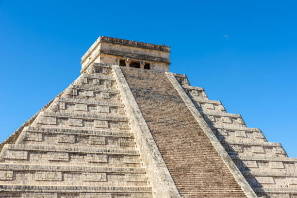 istock Chichen Itza - El Castillo Pyramid - Ancient Maya Temple Ruins in Yucatan, Mexico 686507690