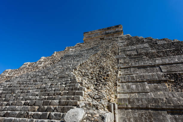 istock Chichen Itza - El Castillo Pyramid - Ancient Maya Temple Ruins in Yucatan, Mexico 686515210