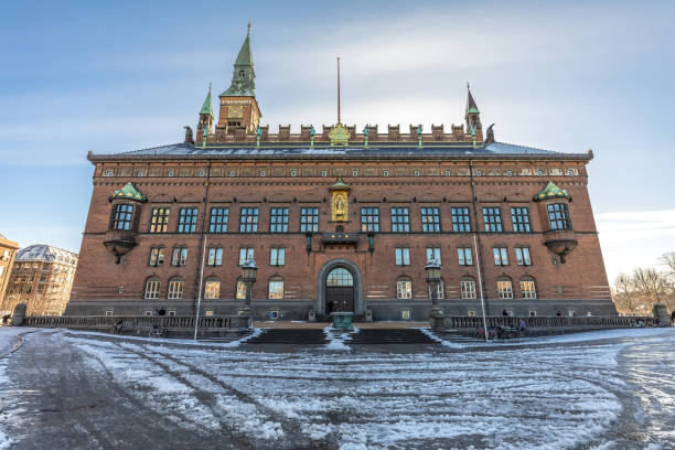 istock copenhagen city hall 686559622