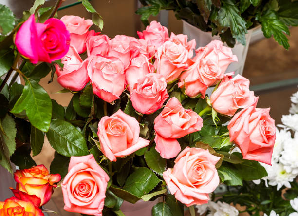 istock Large Pink fresh flowers bouquet 686607590