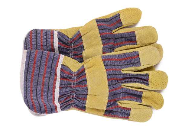 istock Working mens gloves on white background 686632372