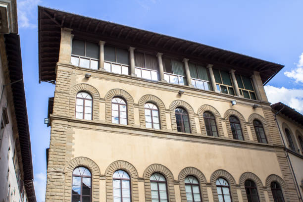 istock Old house in Florence, Italy 686646392