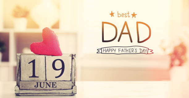 istock 19 June Best Dad message with calendar 686675058