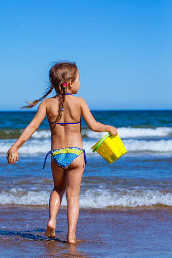 Adorable Little Girl Enjoy The Sandy Valencia Beach