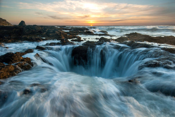 Thor's Well, Oregon, USA.