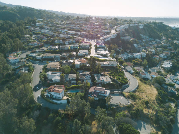 istock Beach Front Homes in Malibu, CA 686721616
