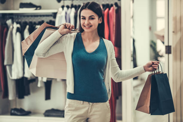 istock Beautiful girl doing shopping 686759590
