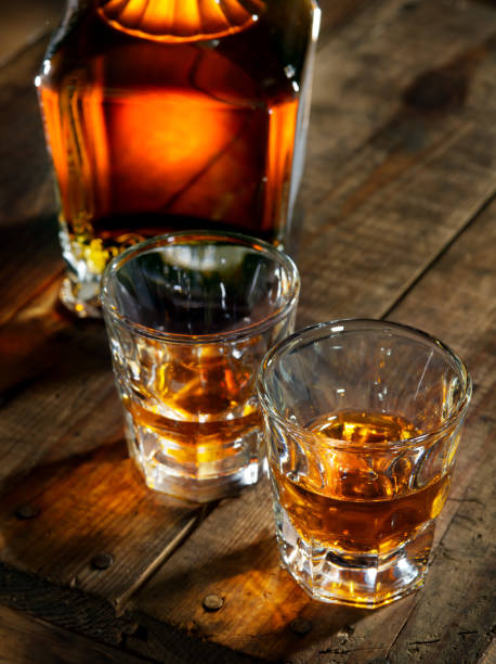 whisky - barra escocia fotografías e imágenes de stock
