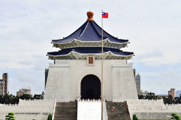 chiang kai-shek memorial hall, taipei - national chiang kai shek memorial hall foto e immagini stock