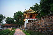 khue-van-cac-im-tempel-der-literatur-bei