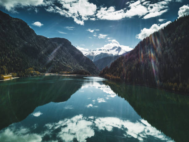 istock switzerland lake landscape 686919384