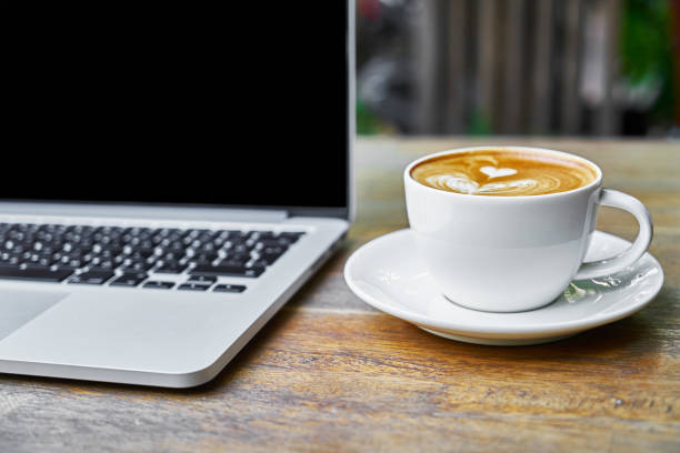 istock Early Mornings in the Office 686935142