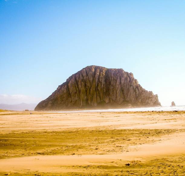 istock The Rock at Morro Bay 687090460