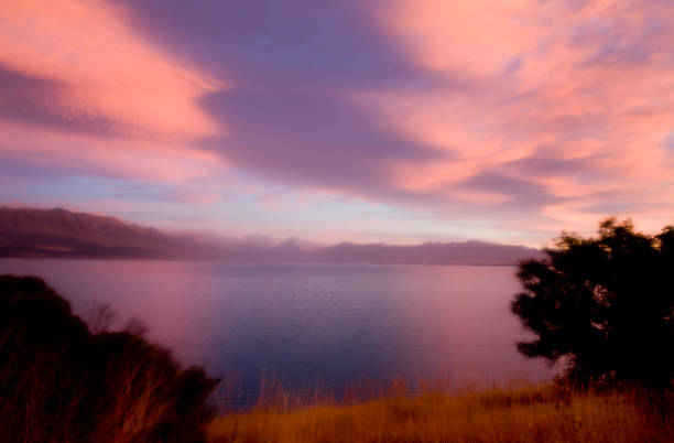 istock Mount Cook New Zealand Sunrise 687123828