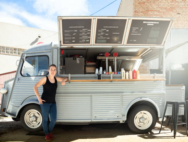 istock Food Truck 687195192