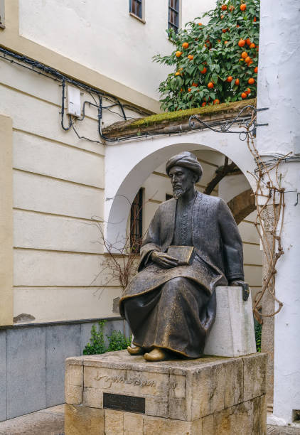 Statue of Moses Maimonides, Cordoba, Spain - fotografia de stock