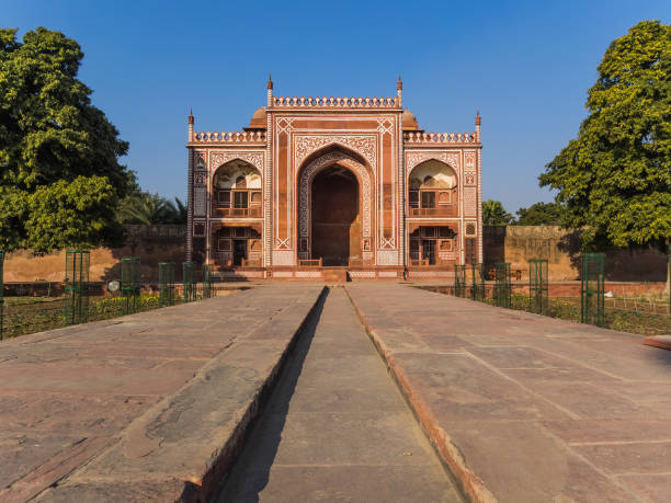 istock The baby taj mahal in agra 687240562